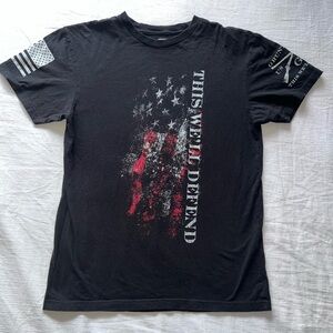 Grunt Style This We’ll Defend Flag 2.0 Patriotic USA Grunge Graphic Tee Sz Small